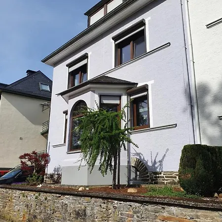 Zur Koenigslay * Bullay