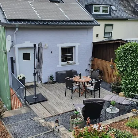 Zur Koenigslay * Bullay