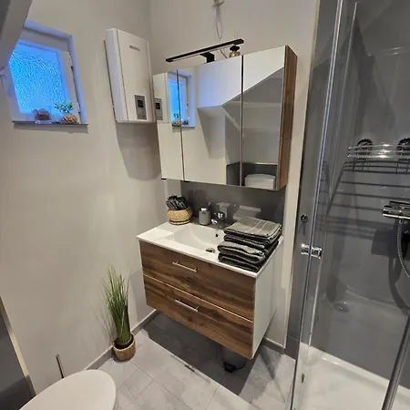 Zur Koenigslay بيت للعطل بولاي