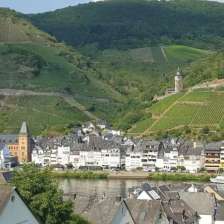 Zur Koenigslay Holiday home