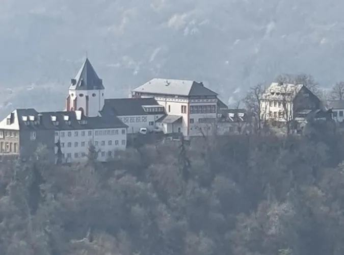 Zur Koenigslay Bullay