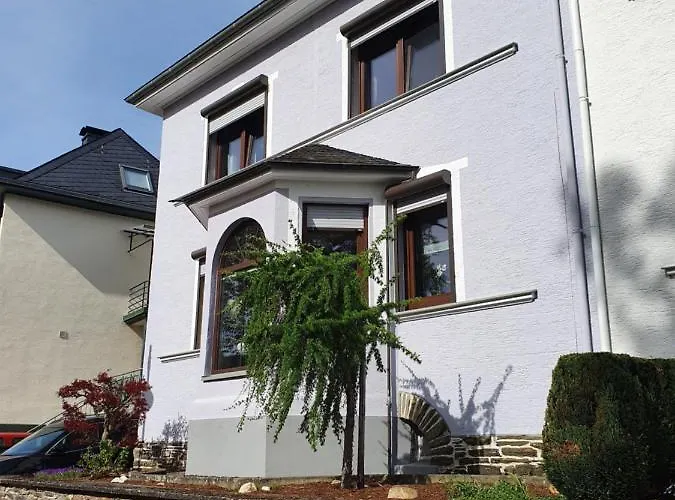 Zur Koenigslay * Bullay