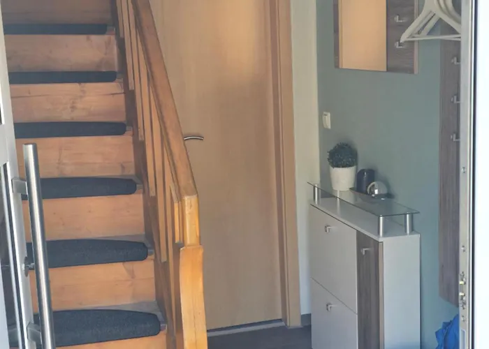 Zur Koenigslay * بولاي