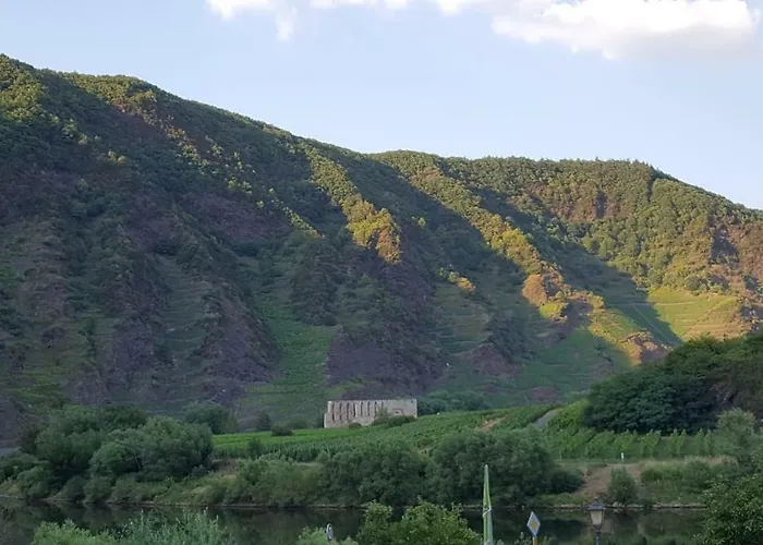 Zur Koenigslay بيت للعطل بولاي